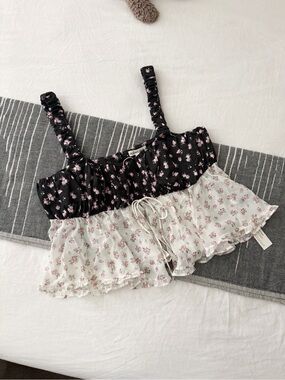 For Love & Lemons Floral Ruffled Crop Top Size M